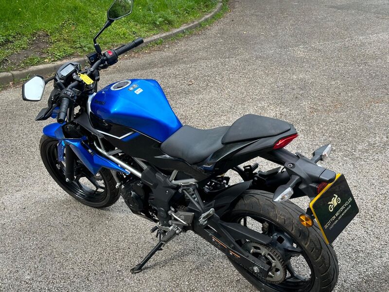 KAWASAKI Z125