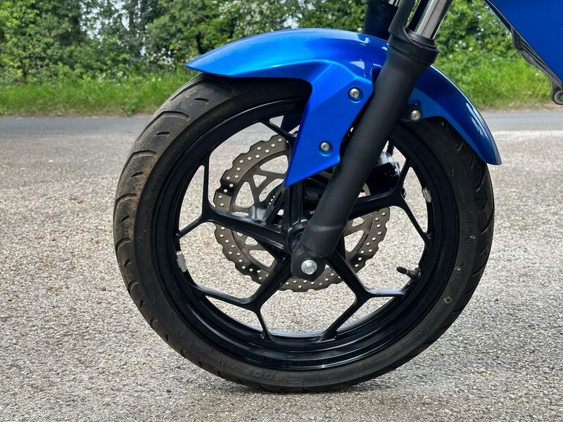 KAWASAKI Z125