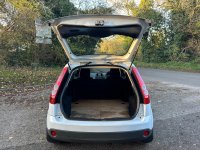 FORD FIESTA VAN