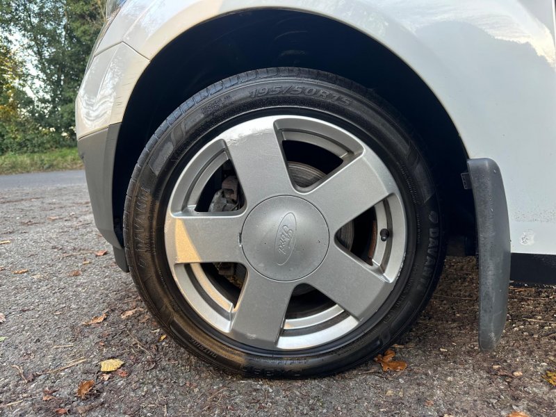 FORD FIESTA VAN