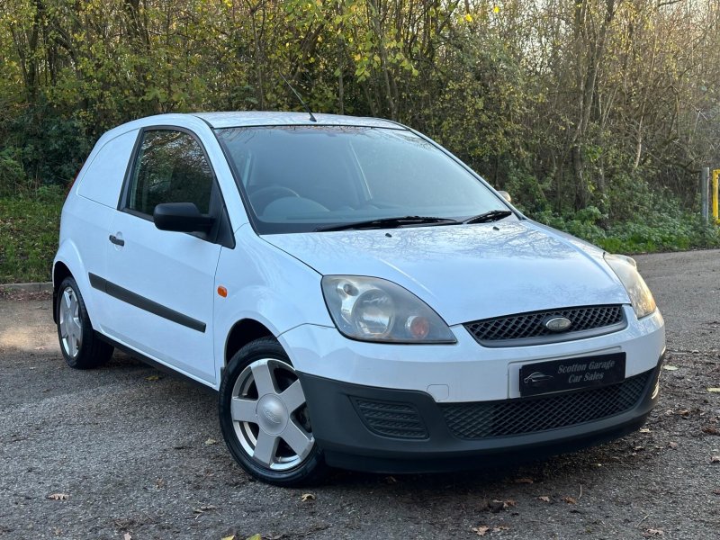 FORD FIESTA VAN