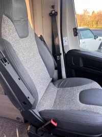AUTO-TRAIL 