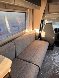 AUTO-TRAIL 