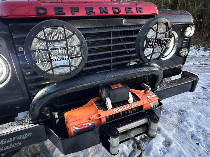 LAND ROVER DEFENDER 90