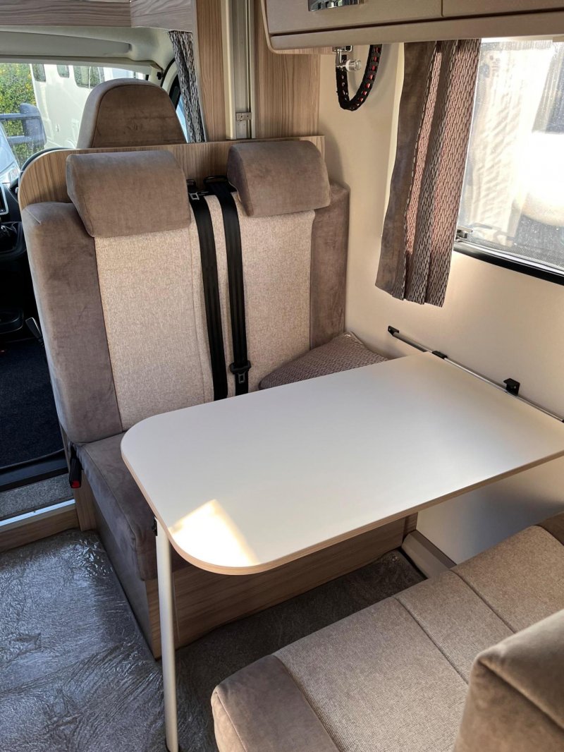 ELDDIS MAJESTIC 196
