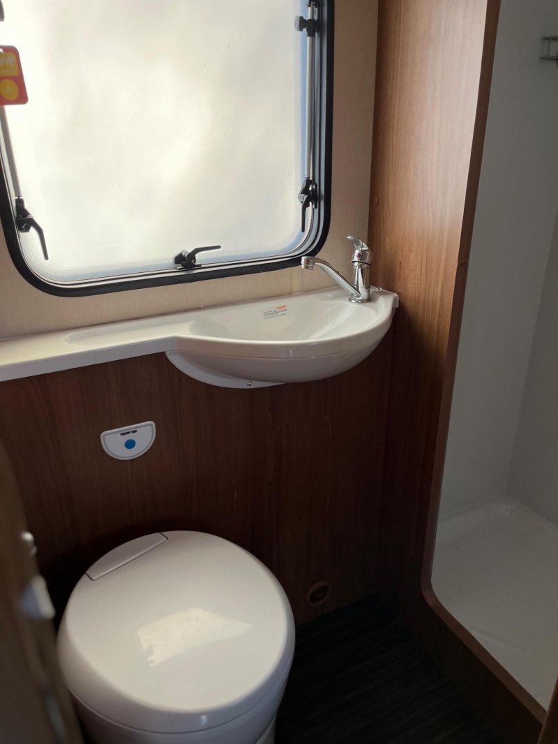 AUTO-TRAIL TRIBUTE 720