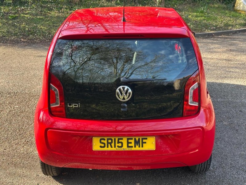 VOLKSWAGEN UP