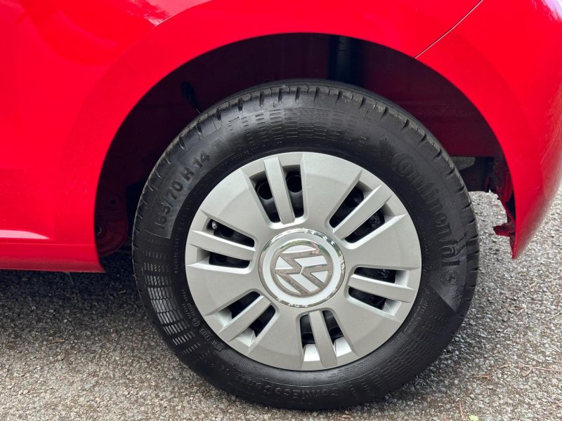 VOLKSWAGEN UP