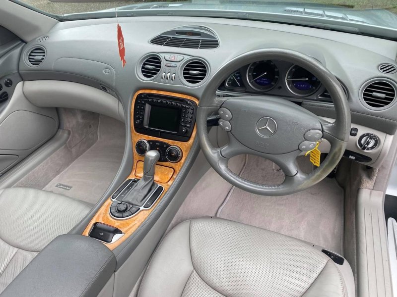 MERCEDES-BENZ SL