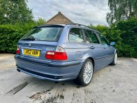 BMW 3 SERIES